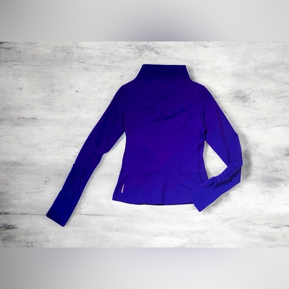 Karma Athletics Jacket. It looks fabulous on and is so flattering. - Picture 12 of 15